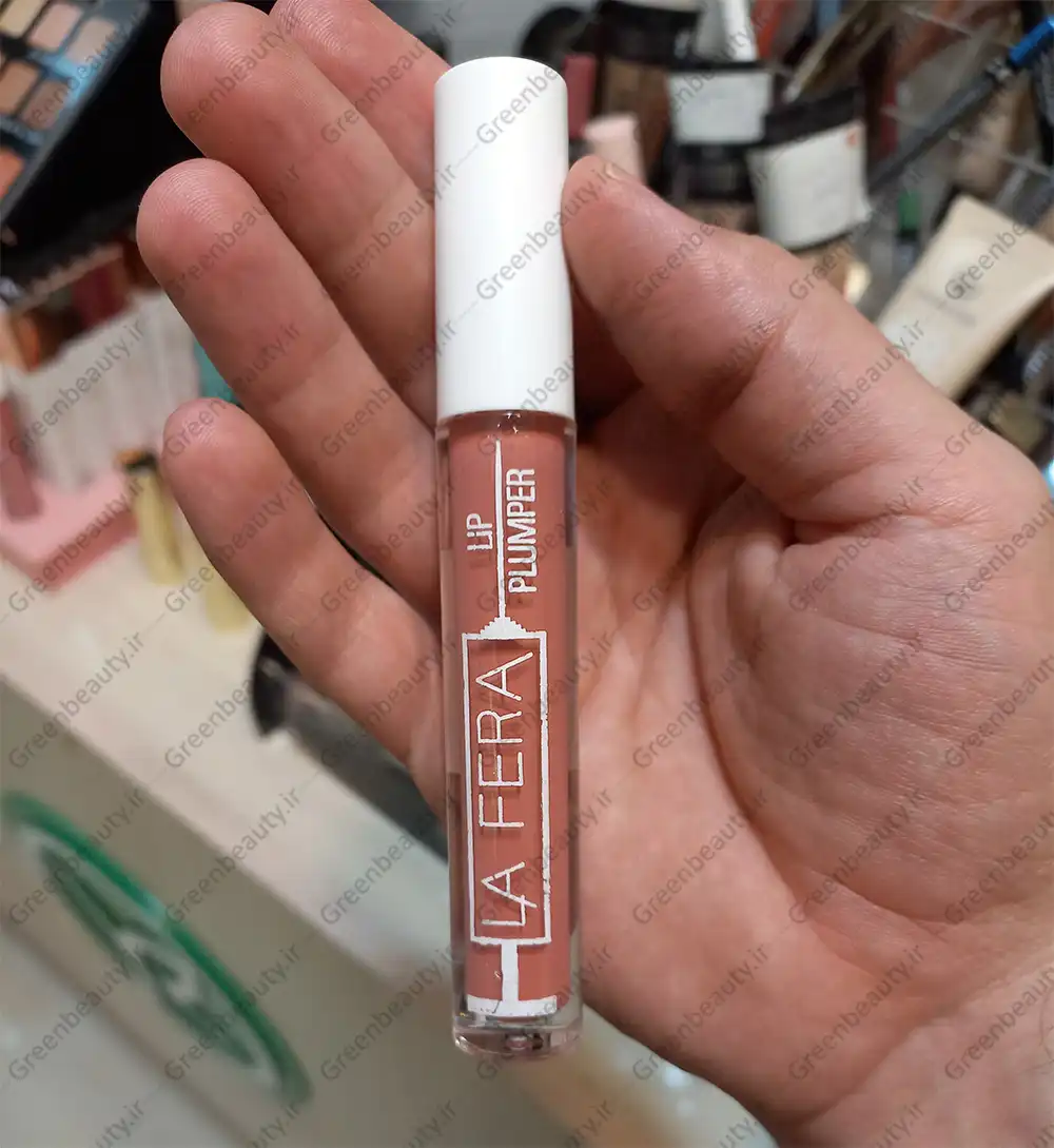 رژلب حجم دهنده لافرا شماره 03 رژلب حجم دهنده لافرا شماره 03